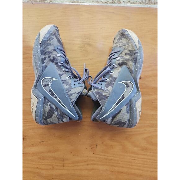 Nike‎ Zoom Field General Shoes Gray Camo Size 10 main image 10